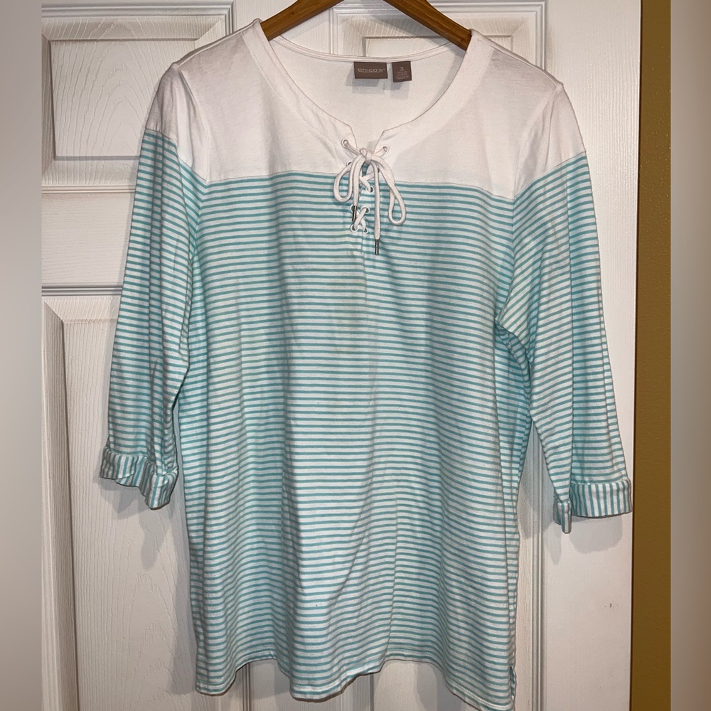 Chico's White and Light Blue Striped Short Sleeve Top. Size 3. EUC